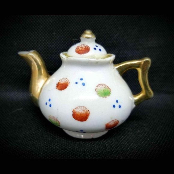 Vintage Occupied Japan Teapot Miniature Porcelain Tea Pot Oriental Design Paint - Picture 1 of 12